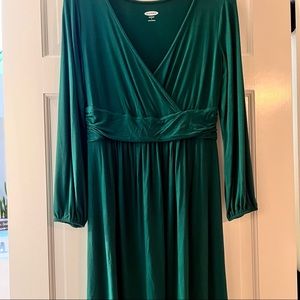 Old Navy Green Maternity dress